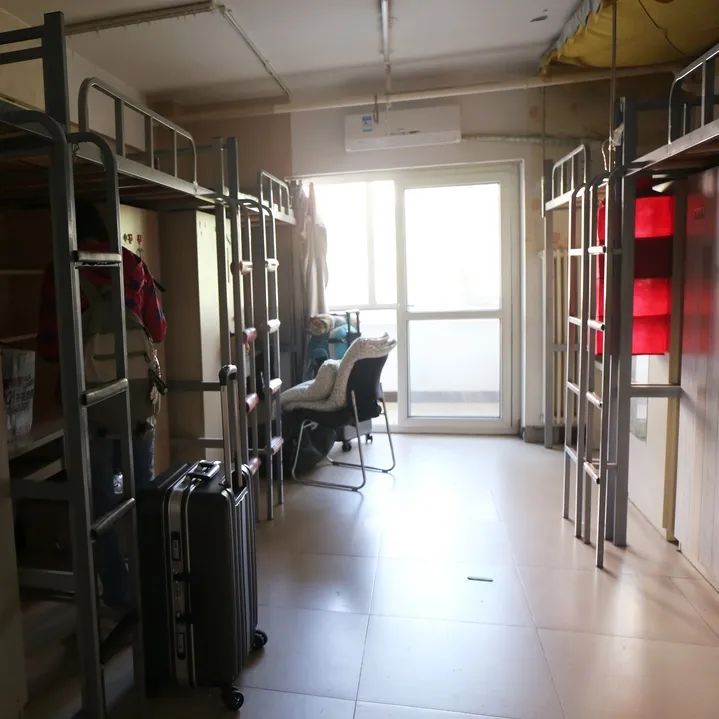 中國音樂學(xué)院宿舍條件怎么樣,幾個人住,有空調(diào)嗎?